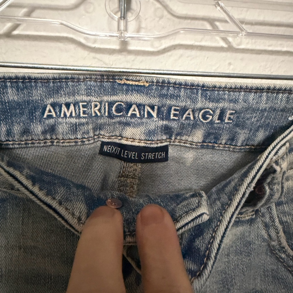 American eagle Distressed Light Blue Jeans - Picture 3 of 9